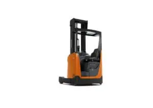 Toyota BT Reflex RRE160H elektrische reachtruck met ergonomische cabine en lithium-ion accu, driekwart vooraanzicht op witte achtergrond | Prins Maasdijk