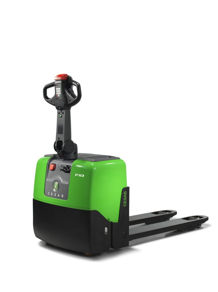 CESAB P100 elektrische palletwagen - compact model in magazijn | Prins Maasdijk