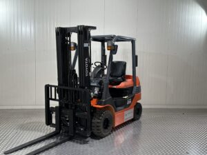 TOYOTA 8FBL25 – Vorkheftruck Elektro