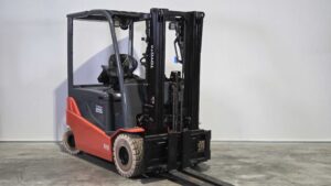 TOYOTA 8FBMT25 – Vorkheftruck Elektro